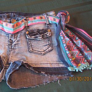Jrs Sz 7 Wallflowers Denim Shorts w/ Fabric Belt